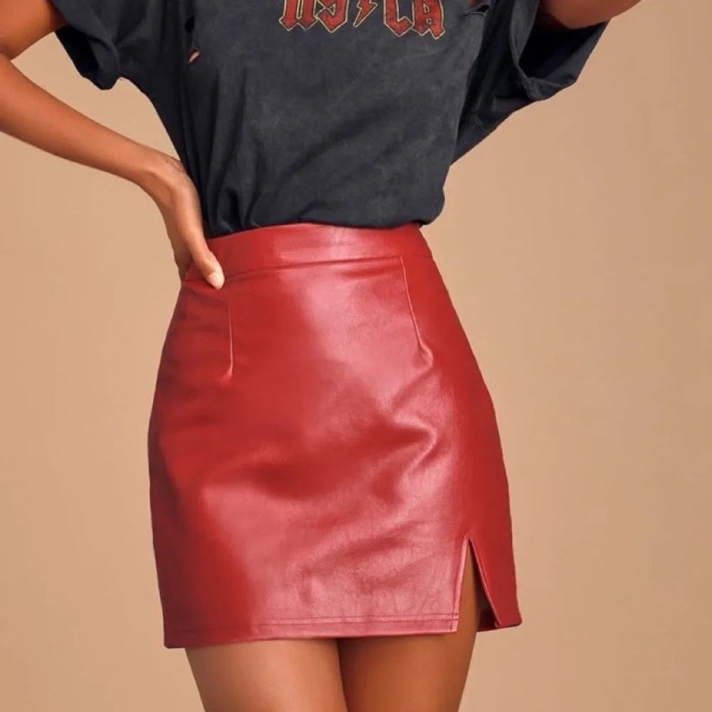 LULUS Sz XS Corte Red Vegan Leather Mini Skirt Going Out Date Night Valentines